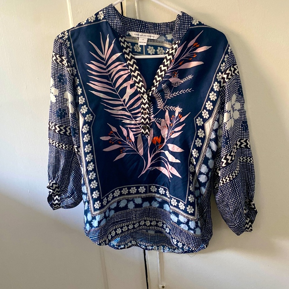 DVF top